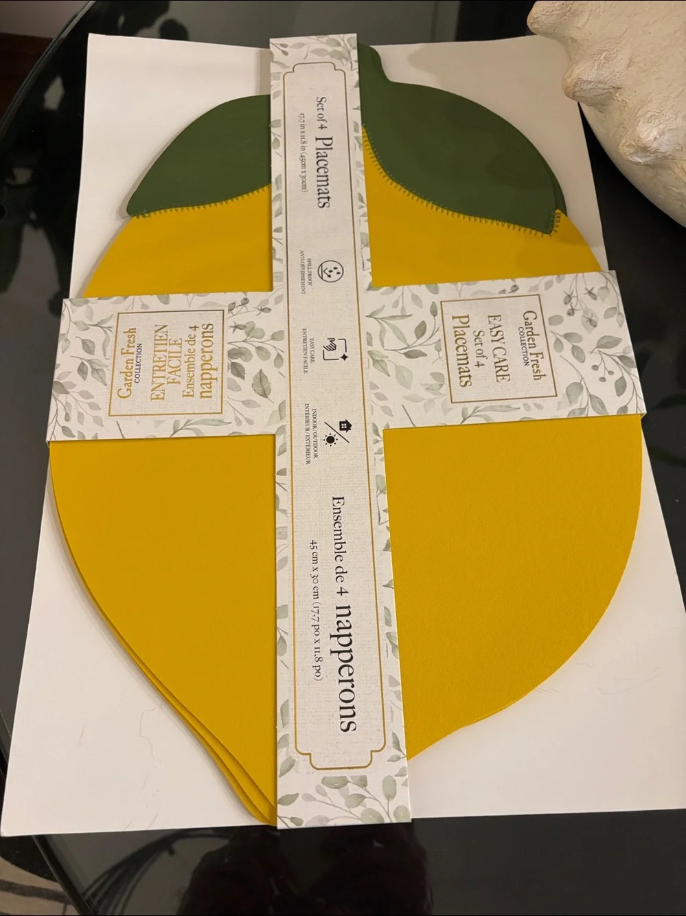 Easy Care Lemon Placemat Set of Four- Yellow & Green